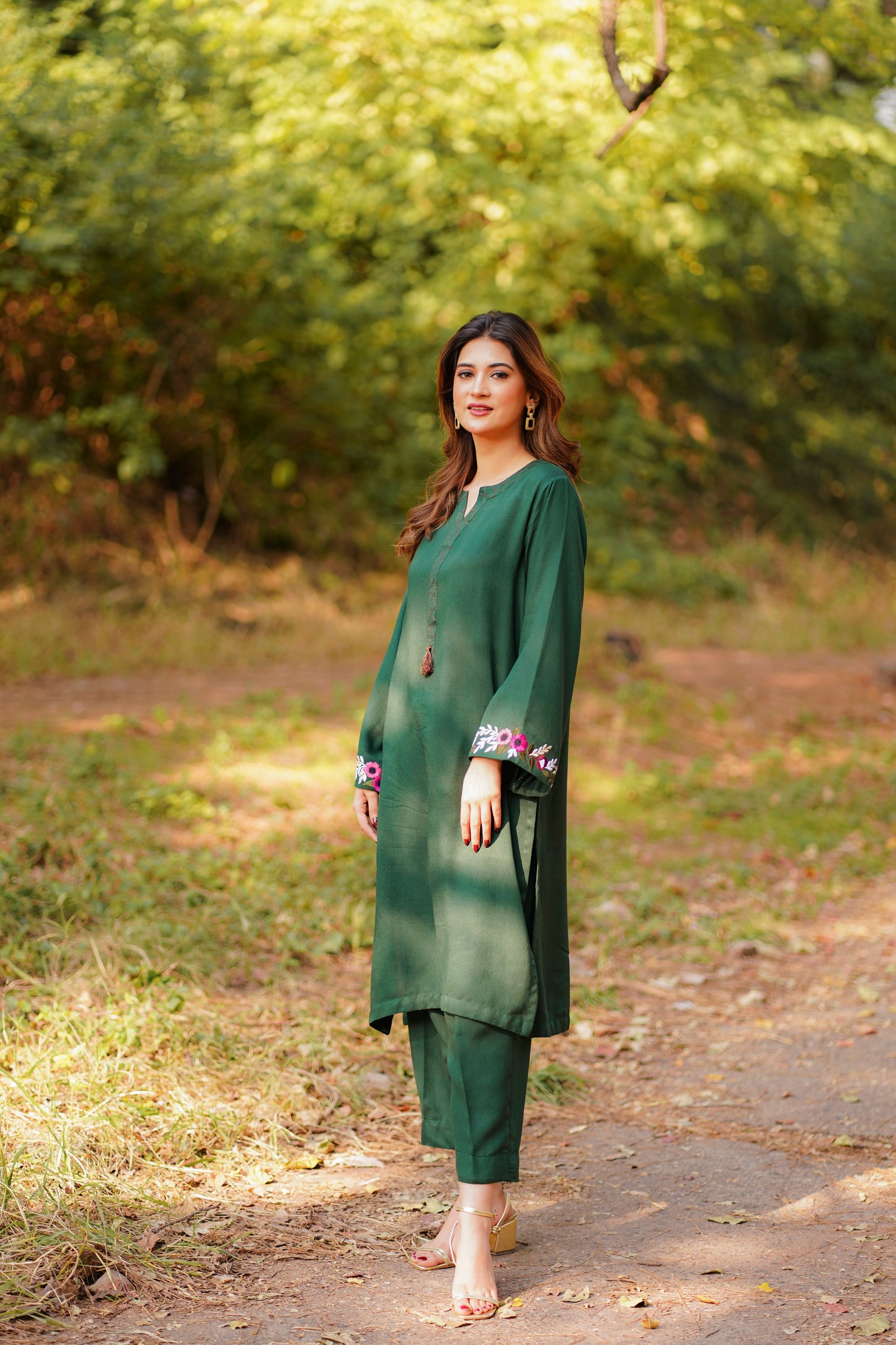 Two piece lawn Karandi